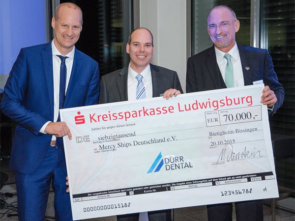 DÜRR DENTAL AG: Spendengala für Afrika 70.000 Euro für Mercy Ships